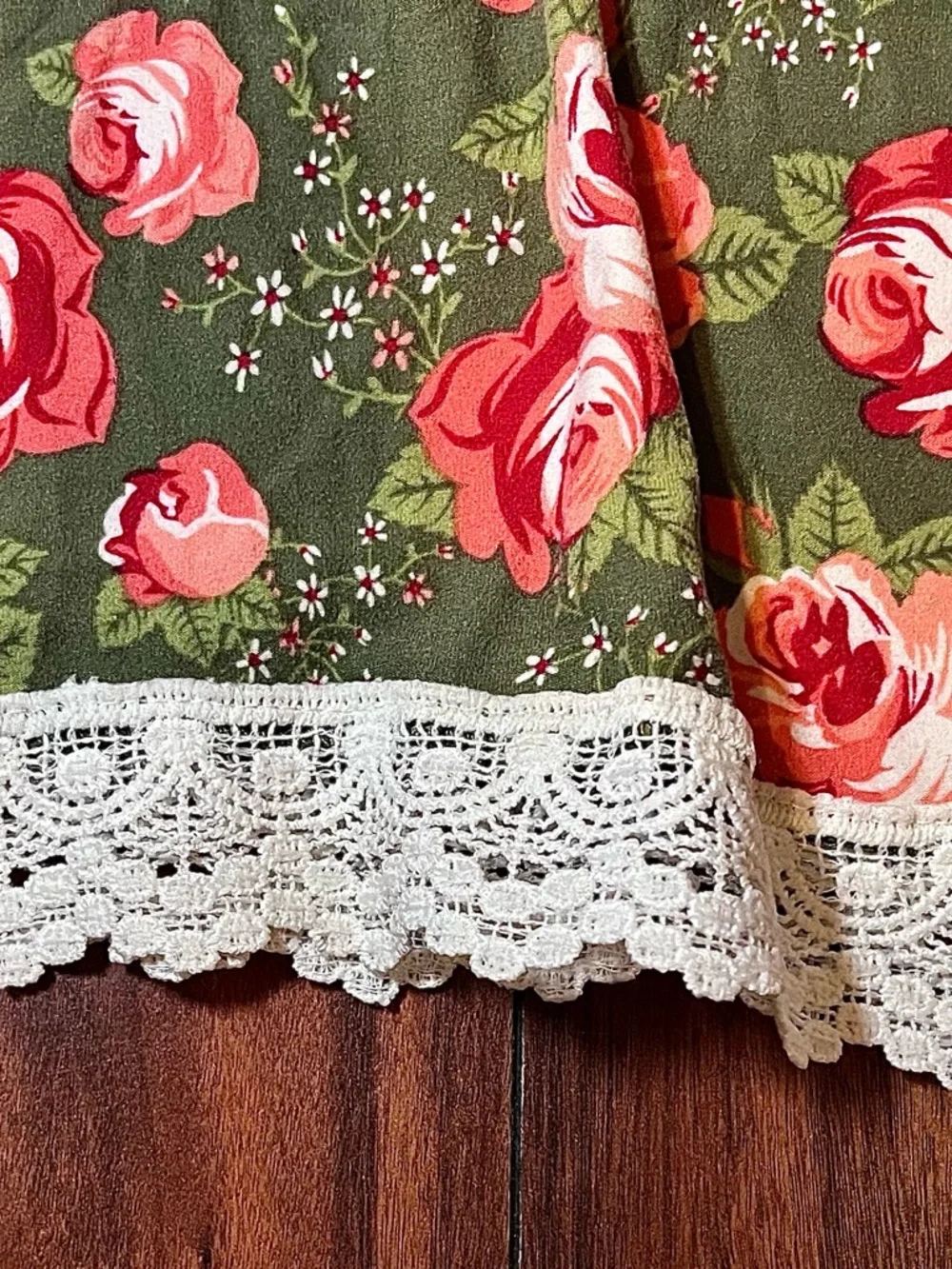 Little Lass Olive Green Floral Ruffle Top with Pink & Red Roses 3/$18 or 4/$20 - Picture 9 of 10